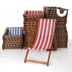 At Sunshine Events we have well over 150+ Red and Blue Deckchairs