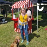 Candy Floss Cart Hire 7 at a sunny fun day with a fun seeker and her dog enjoying the candy floss