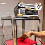 The Gold Bar Challenge At Corporate Event 1