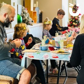 Christmas Crafts Workshop Hire