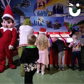 Roll A Ball Reindeer Racing Hire