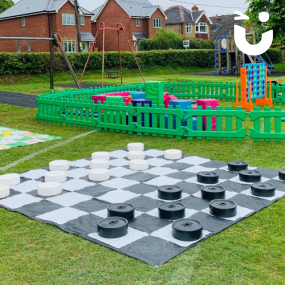Giant Draughts Hire