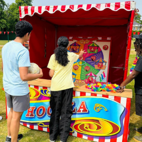 Ferris Wheel Hoopla Stall