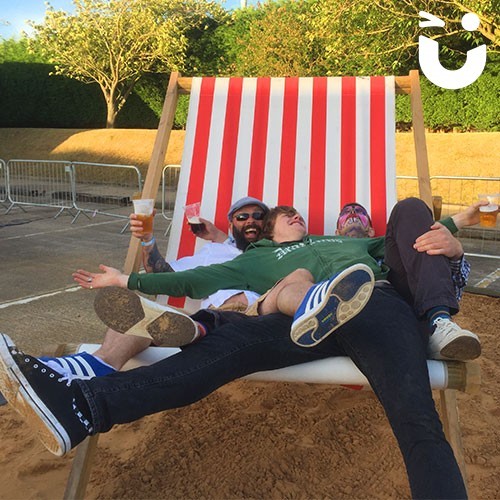 Giant deck chair hire hotsell
