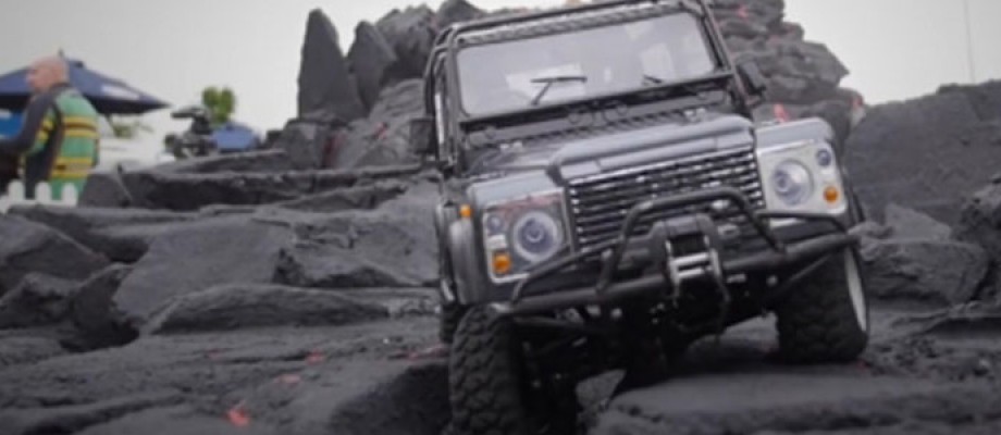 Remote control 4x4 land rovers to hire for your events