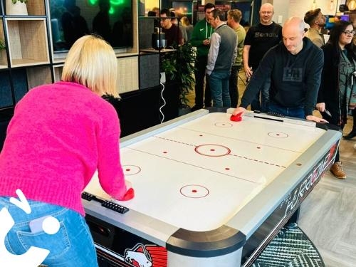 Air Hockey Table 8