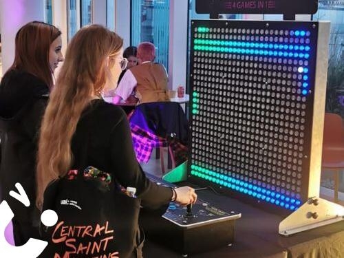 Pixel Play Hire At A Freshers Welcome Week
